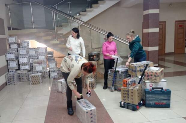 Собянин: к концу года в Москве появится еще четыре волонтерских центра