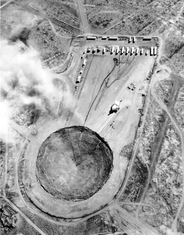 1957подземный ядерный взрыв. (546x700, 250Kb)