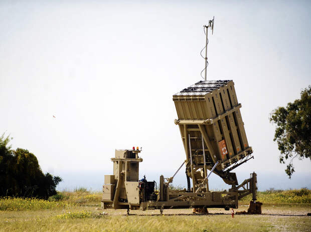 Иранские кассетные бомбы пробили израильский «Железный купол»
