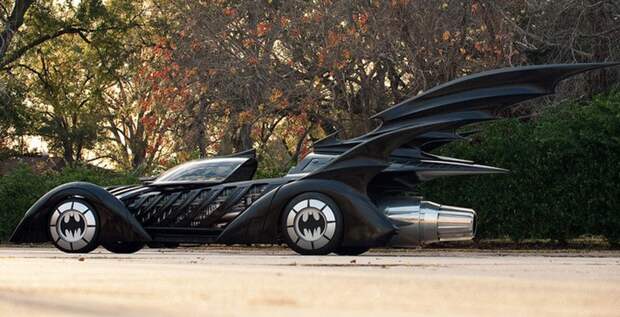 75-летняя эволюция "бэтмобиля" авто, бэтмобиль, бэтмен