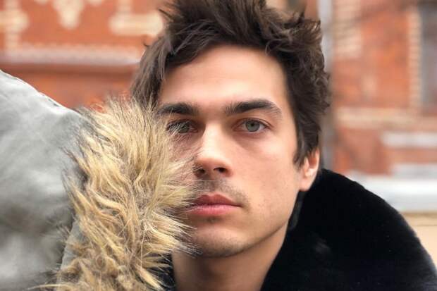 «Да, мое сердце занято»: Константин Белошапка рассекретил параметры новой избранницы после развода