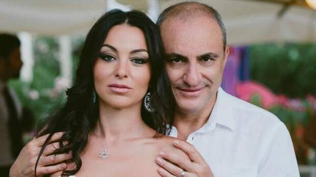 «Бросил жену за неделю до родов»: Михаил Турецкий погнался за новой любовью