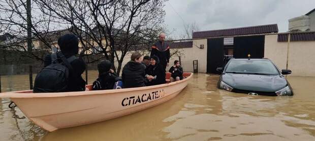 Власти Дербентского района Дагестана сообщили об эвакуации свыше 350 человек