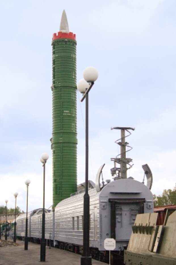 БЖРК РТ-23 УТТХ «Мо́лодец»