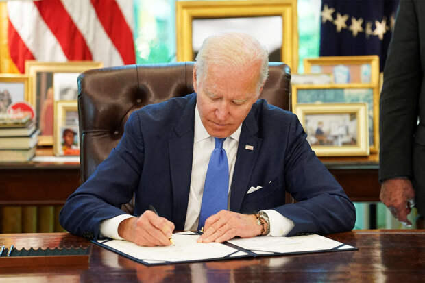 Байден подписал новые указания относительно условий применения США ядерного оружия