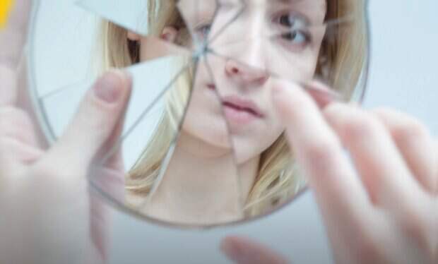 Как распознать закомплексованного человека: 7 признаков