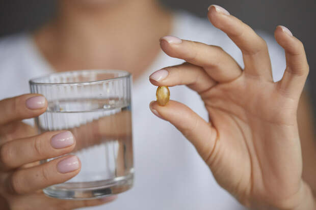 Врач Борозденко назвал мифом факт о наличии дефицита витамина D у 70% населения