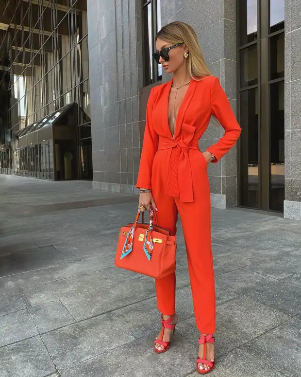 17 сочных примеров с чем носить оранжевый и выглядеть бесподобно