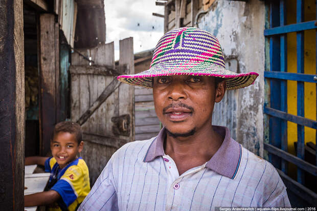 Санстанции здесь нет