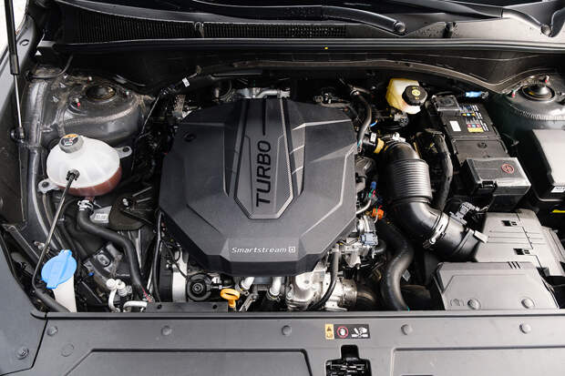 Проехал на Hyundai Santa Fe 2021 года: машину не узнать! Рассказываю, что изменилось