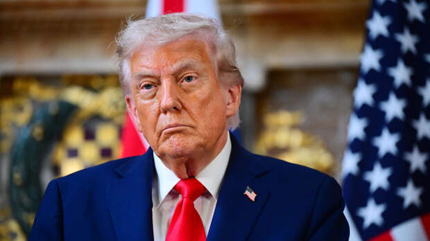 Трамп приостановил операцию "Проект Свобода" в Ормузском проливе