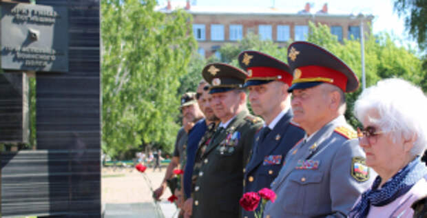 Ветераны и сотрудники транспортной полиции почтили память участников боевых действий