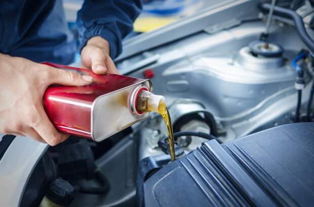 Увеличение уровня масла в двигателе авто грозит повреждением катализатора