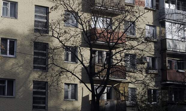 Инвестор может отложить реновацию 9 кварталов с «хрущевками» в Петербурге