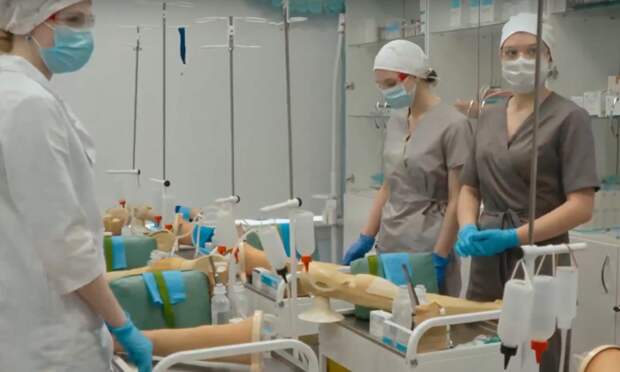 Архангельский медицинский колледж отмечает 150-летний юбилей