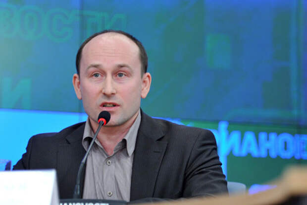 Николай Стариков: «Гитлера вскармливали, как цепного пса, чтобы натравить на СССР» Николай Стариков: «Гитлера вскармливали, как цепного пса, чтобы натравить на СССР»