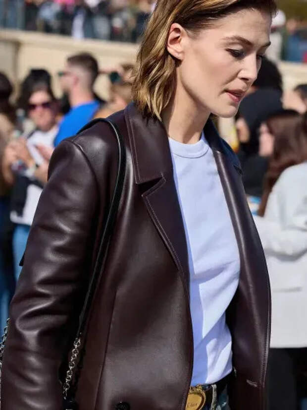 Розамунд Пайк