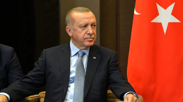 Эрдоган провел экстренное собрание после предупреждения о госперевороте