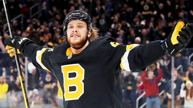 Пастрняк повторил рекорд «Бостона» по ассистам за матч в НХЛ
