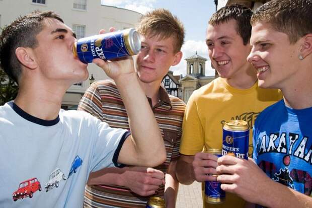 Алкогольный запрет грозит разжечь молодежь
