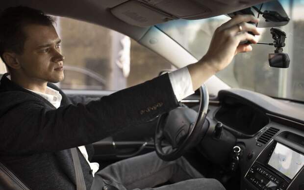 Этот аксессуар должен быть в каждой машине — он избавляет от многих проблем