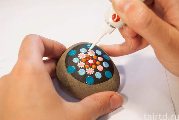 Точечная роспись по камням