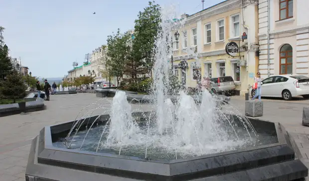 Фонтаны Владивостока готовят к летнему сезону