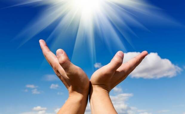 hands-in-light-1024x680