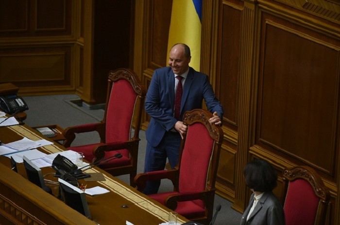 Политика Украины. Умственно отсталый нацист у власти Политика Украины. Умственно отсталый нацист у власти