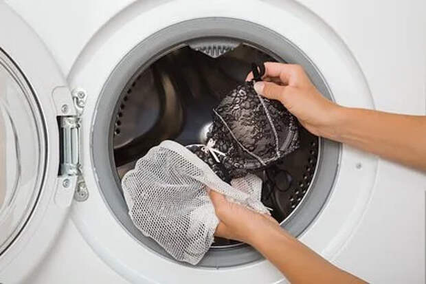 Женщины возмутились высказыванием об оптимальной частоте стирки бюстгальтеров
