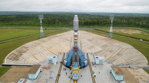 Прогнозируют ливни и анализируют озоновый слой: что умеют спутники «Ионосфера»