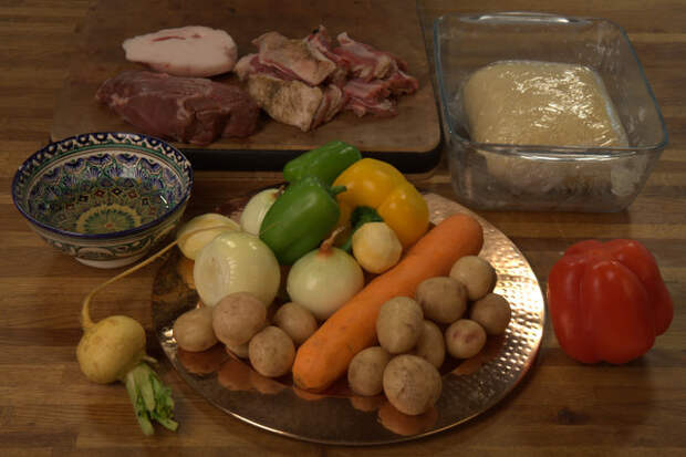 Как тянуть лагман и готовить мясо с овощами