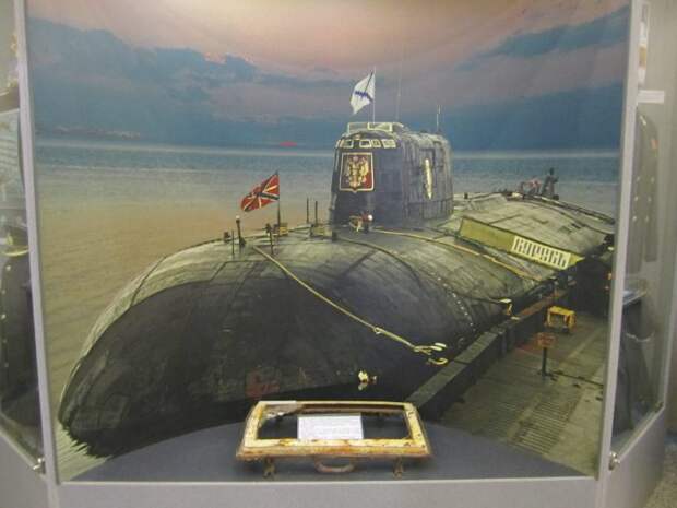 День Памяти моряков и подводной лодки "Курск"