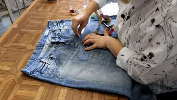 Шьем модную юбку из старых джинсов всего за час