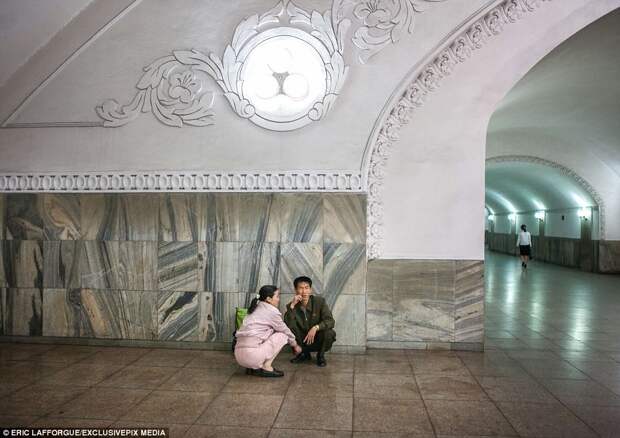 К ядерной атаке - готовы: метро Пхеньяна имеет функцию надежного бомбоубежища Пхеньян, кндр, метро, метрополитен, северная корея, убежище, фото, фотограф