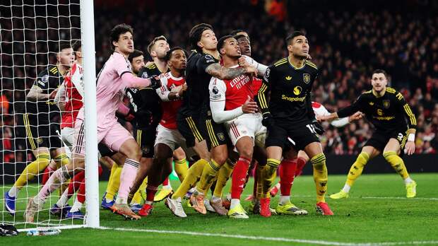 «МЮ» обыграл в гостях «Арсенал» и поднялся на 4-е место в АПЛ