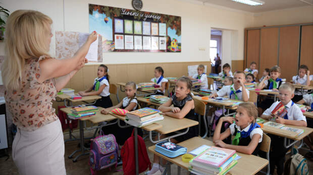 Названы критерии оценки за поведение в школах