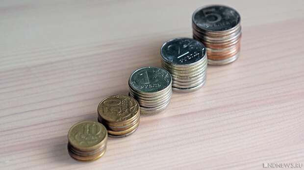 Цены на товары и услуги подскочили дважды из-за повышения НДС