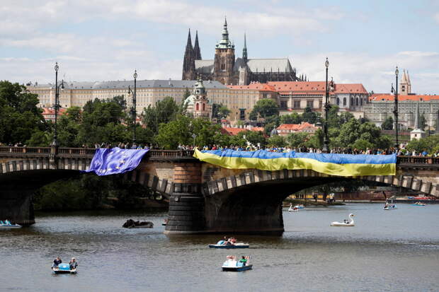 В России назвали причину упадка Европы