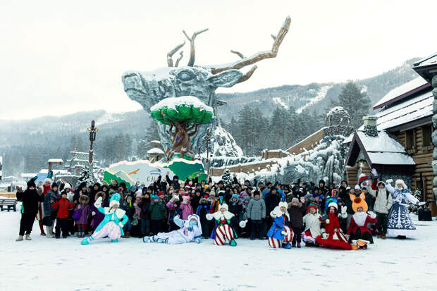 Проект Сбера "Манжерок - детям Героев!" подарил праздник более чем 900 ребятам