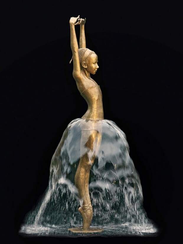 Поэтические и изящные скульптуры, дополненные струями воды вода, скульптуры