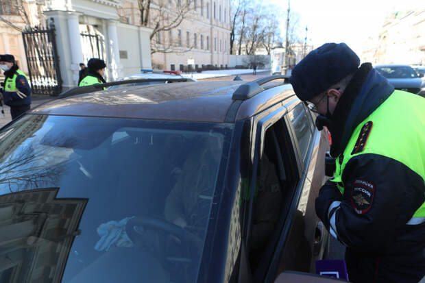 МВД России напомнило водителям о завершении периода автоматического продления прав