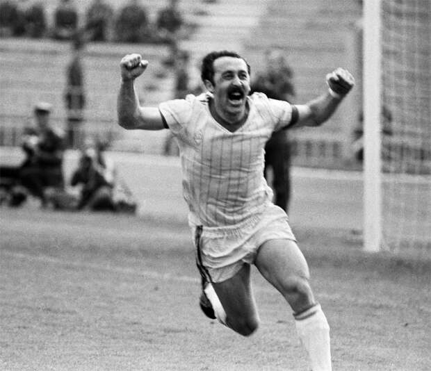 Валерий Газзаев
