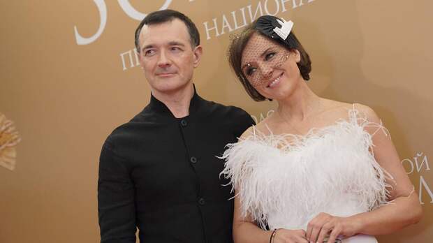 Стало известно, как Алферова и Бероев разделили имущество