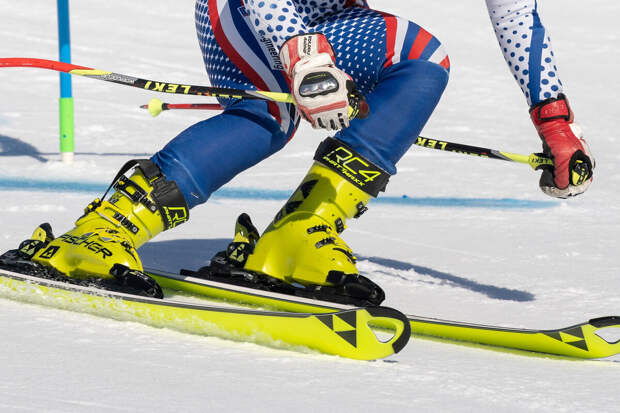 Врач Антонов: катание на лыжах можно назвать самым полезным зимним видом спорта