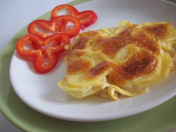запеченный под сыром картофель дофине