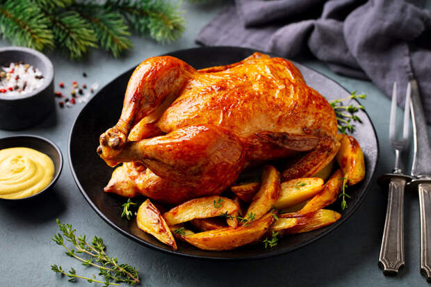 РИА Новости: куриное мясо в России стоит в среднем 230,9 рубля за килограмм