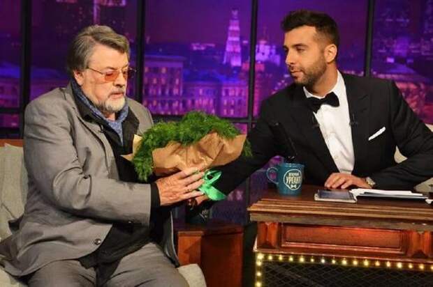 Если вы оказались в завале. Смешные картинки что делаешь. Фабрика идей лозунг. Подаст что будем делать. Подаст что будем делать.