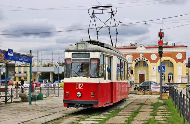 Следующим крымским трамваем после севастопольского стал евпаторийский. В отличие от многих других трамвайных предприятий это было одно из первых муниципальных хозяйств автобус, автомир, железная дорога, интересное, история, крым, трамвай, троллейбус