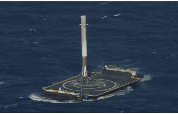 Посадка нижней ступени Falcon 9 на морскую платформу